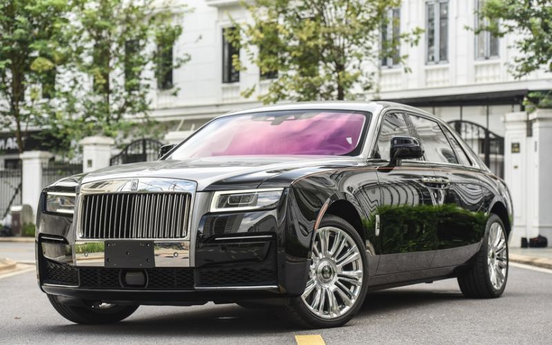 Giá bán của Rolls Royce Ghost EWB
